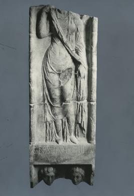 A. Villani & Figli, Rimini, Museo Civico, Arte Romana, Stele di Egnatia Chila, Mostra "Arte e Civiltà Romana", gelatina bromuro d'Ag/ carta/ scontornata a tempera, CC BY-NC-ND