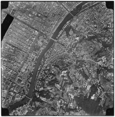 Ente Italiano Rilevi Aereofotogrammetrici Firenze, Veduta aerea della Circoscrizioni 1 e 8 Centro-Crocetta e San Salvario., carta/gelatina, CC BY-SA