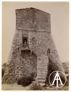 Istituto Italiano d'Arti Grafiche, Vignoni (SI), torre del castello, veduta animata, albumina, CC BY-SA