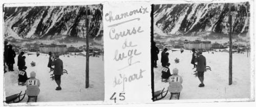 Chautemps, Guy, 45. Chamonix. Course de luge: départ (Chamonix. Gara di slittino: partenza), gelatina bromuro d'argento/ vetro, stereoscopia, positivo b/n, CC BY-SA