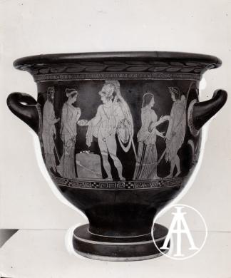 Camarina (RG), necropoli di Passo Marinaro, cratere a figure rosse con scena di guerriero e fanciulla libanti presso un'ara, gelatina ai sali d'argento, CC BY-SA