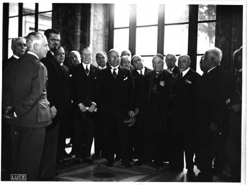 Istituto Nazionale LUCE, Benito Mussolini il 22 aprile 1933 visita a Roma la R. Accademia d’Italia., Gelatina ai sali d’argento, CC BY-SA