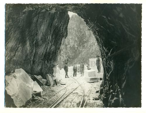 La cava di marmo della ditta Giuseppe Franzoni, Forno di Massa, in allegato alla pratica di finanziamento IMI, gelatina ai sali d'argento/carta, CC BY-NC-ND