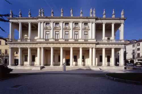 ICCD, Vicenza - Palazzo Chiericati - Prospetto anteriore, gelatina ai sali d'argento/ pellicola (diapositiva), CC BY-SA