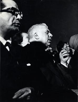 Colombo, Lanfranco, Luigi Crocenzi ed Eugenio Montale, stampa ai sali d'argento, CC BY-SA