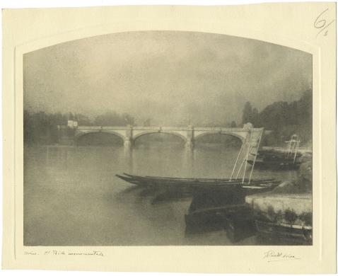 Peretti Griva, Veduta di un vialetto alberato con nebbia del Parco Michelotti a Torino, carta/gelatina, CC BY-SA