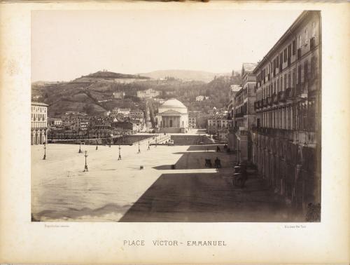 Henry Le Lieure, Veduta di piazza Vittorio Veneto già Vittorio Emanuele, sullo sfondo la chiesa della Gran Madre di Dio, albumina, CC BY-SA
