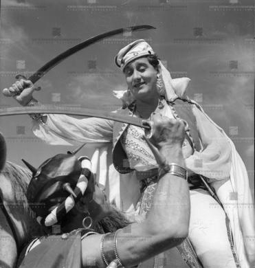 Alberto Sordi in una scena de Lo sceicco bianco, Federico Fellini (1952), CC BY-SA