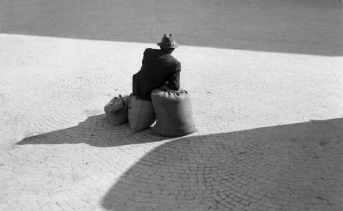 Sante Trus, La sosta, stampa ai sali d'argento, CC BY-SA