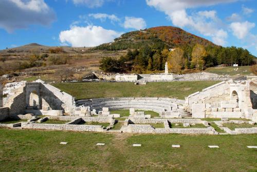 Epifani Vito, Teatro Sannitico - Pietrabbondante (IS), foto digitale, CC BY-SA