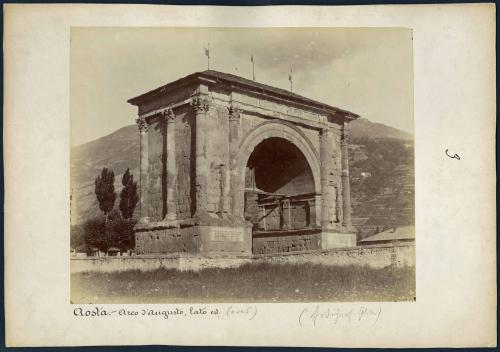 Pia, Secondo, Aosta – Arco d’Augusto, CC BY-SA