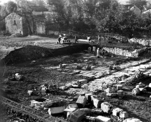 Scavi presso il Foro  - Altilia - Sepino (CB), 2014, negativo b/n, CC BY-SA