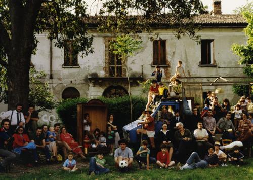 Del Comune, Attilio, dalla serie La famigliona, stampa Ilfochrome / carta, CC BY-NC-ND