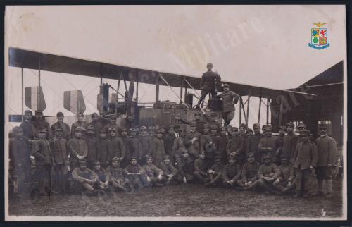 Una posa fotografica davanti ad un Caproni, Gelatina ai sali d'argento, CC BY-SA