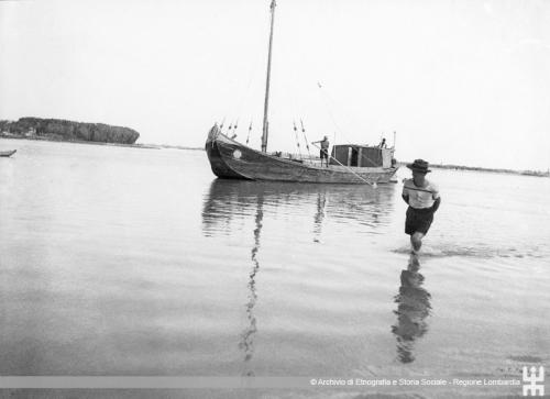 Fazioli, Ernesto, Fiume Po. Traino di un barcone, stampa originale, CC BY-NC-ND