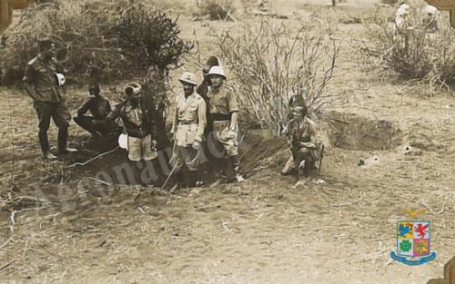 Ufficiali italiani e ascari eritrei, Gelatina ai sali d'argento, CC BY-SA
