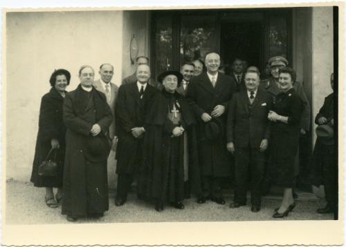 Domenico Nardini, Gruppo di autorità in posa, 20/01/1955, gelatina bromuro d'argento/carta, CC BY-SA