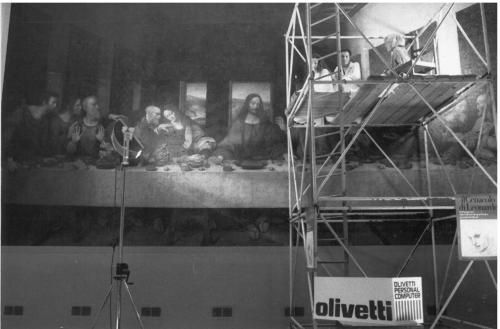 Cantiere di restauro del Cenacolo di Leonardo da Vinci, positivo su carta: particolare durante l'intervento, 1983-1984, CC BY-SA