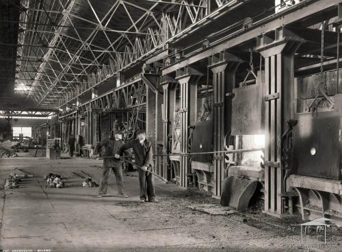 Aragozzini, Vincenzo, Dalmine. Acciaieria. Affinazione ai forni Martin-Siemens, 1950, gelatina bromuro d'argento, CC BY-NC-ND