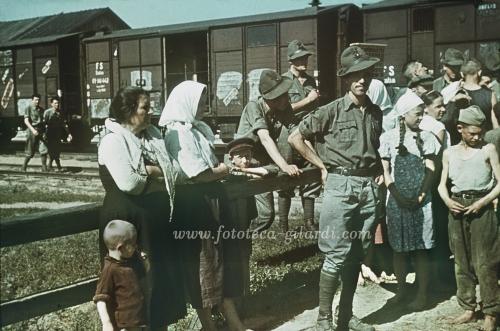 Ucelli, Gianfranco, Rientro in patria degli alpini dalla Russia, 1942, Fotografia, CC BY-NC-ND