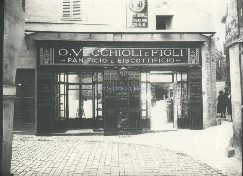 Carlo Balelli, Macerata. Panificio e biscottificio Vecchioli. Esterno, 1930 circa, CC BY-SA