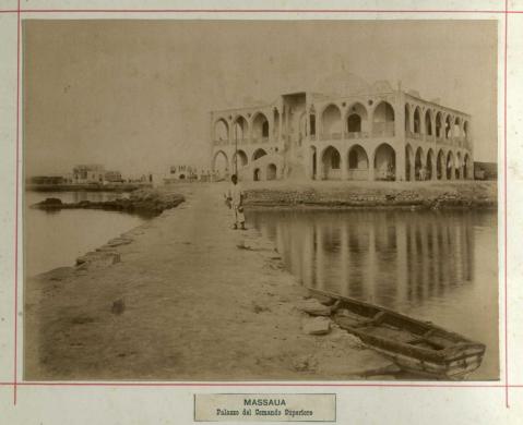 Fotog. della Real Casa, Ledru & Nicotra, Massaua. Palazzo del Comando superiore, 1885, albumina, CC BY-SA