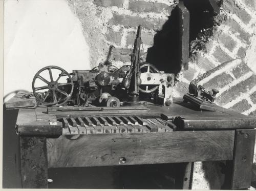 Telegrafo dell'Ufficio di Messina ritrovato dopo il terremoto, post 1959, CC BY-SA