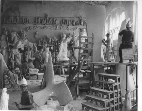 Bessi, Ilario, Carrara: laboratorio di scultura: anni '60 sec. XX, 1960 circa, gelatina ai sali d'argento/carta, CC BY-NC