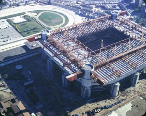 I-BUGA, "Milano. Stadio e Trotto", 1990, diapositiva su pellicola Kodachrome, inv. BUGA 12/90, CC BY-SA
