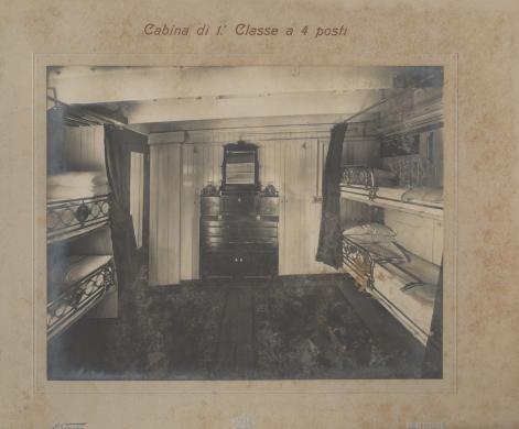 Cabina di 1^ classe a quattro posti, CC BY-SA