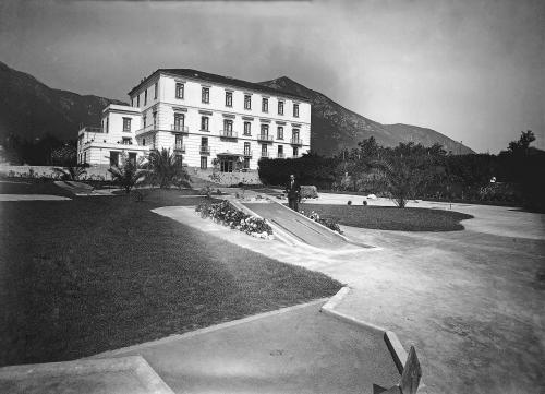 Giulio Parisio, Hotel de Londres, Cava de' Tirreni, 1925 circa, Lastra di vetro, CC BY-SA