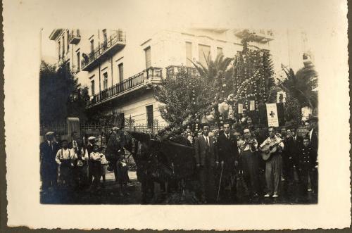 sconosciuto, festa dell'uva, 1948 circa, stampa fotografica in bianco e nero, CC BY-SA