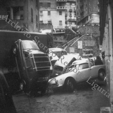Bergami, Giorgio, Alluvione del 7-8 ottobre 1970. Genova, 07/10/1970, Gelatina ai sali d'argento su carta, CC BY-NC-ND