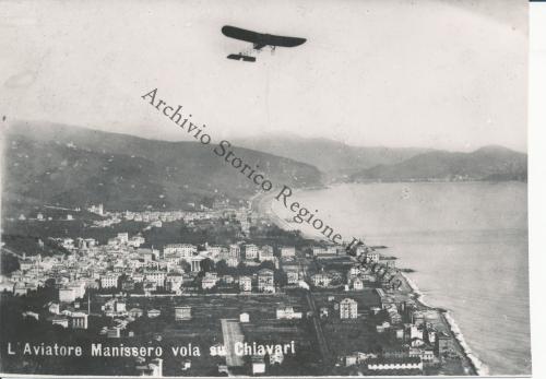Stabilimento rotocalcografico Civicchioni, L'aviatore Manissero vola su Chiavari, 1913, gelatina ai sal d'argento su carta, CC BY-NC-ND