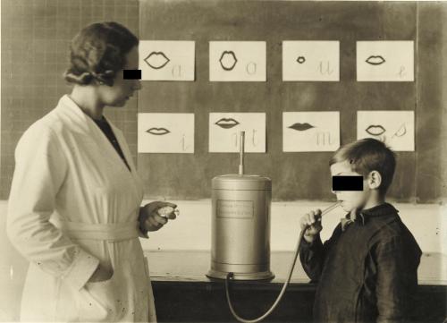 Vita scolastica, 1960 ca, Stampa alla gelatina ai sali d'argento, CC BY-SA
