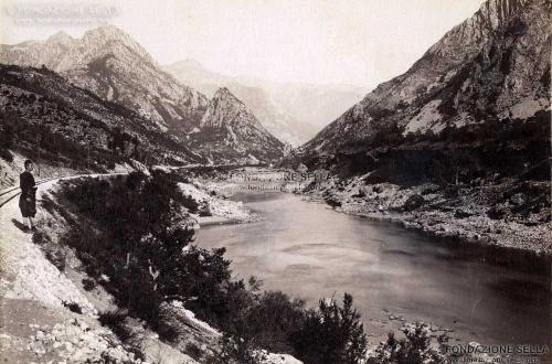 de Déchy, Mör, Vicino Grabovica, il corso della Narenta, Albumina, CC BY-SA
