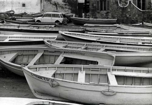 Maggia, Federico, Barche in un porto ligure, 1978, Gelatina ai sali d'argento su carta, CC BY-SA