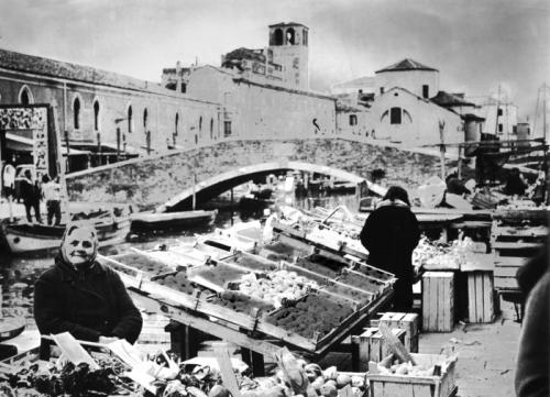 Martinero, Italo, Chioggia, stampa colorata a mano., CC BY-SA