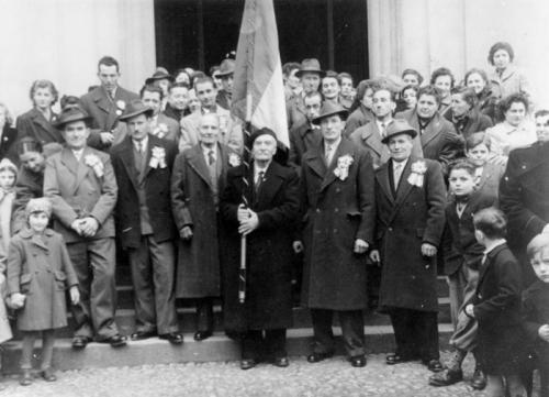 Festa di S. Giulio, protettore dei muratori, inizio anni ’50 del Novecento., Perin Riz, Umberto, CC BY-SA
