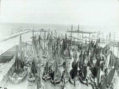 Anonimo, Darsena di Fano, 1910 circa, gelatina a sviluppo, CC BY-SA