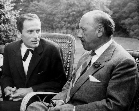 Pollone, a sinistra Pierre Cardin, ospite di Enzo Piacenza, 1957., CC BY-SA
