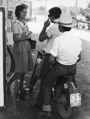 Federico Patellani, Stazione di servizio Agip di Cagliari, post 1950, CC BY-SA