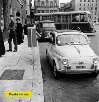 1959, Roma. Un nuovo modello di cassetta postale permette di imbucare la corrispondenza senza dovere scendere dall'auto, CC BY-NC-ND