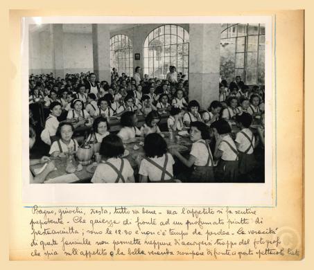 Colonia marina di Laigueglia, bambine a pranzo, 1949, CC BY-NC-ND
