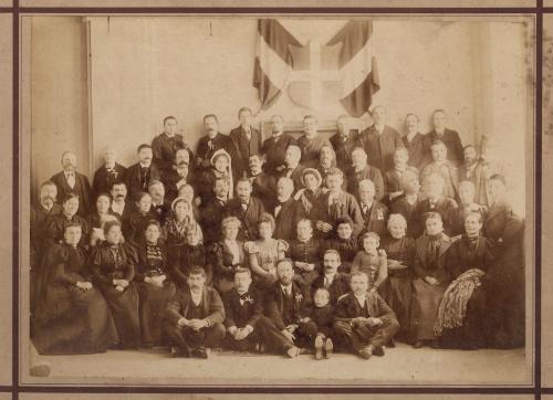 Pinerolo, foto di gruppo in occasione della festa del 17 febbraio 1891, CC BY-SA