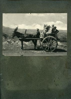 Giovanni Crupi (Taormina 1859  - 1925), Copertina di un album completo composto da n. 48 stampe di vedute siciliane, 1900 circa, Stampa al bromuro da lastra bianco e nero negativo originale, CC BY-SA