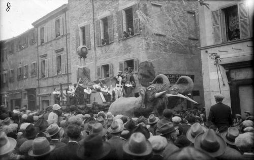 Cerasoli, Abele, Carnevale, 1928, gelatina a sviluppo, CC BY-SA
