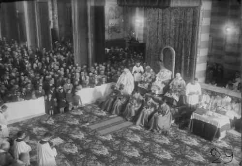 Eusebi, Alberto, Consacrazione nella Cattedrale di Fano e Corteo per la Città di S. E. Rev.mo Mons. Vincenzo Del Signore a Vescovo di Fano, 1938, gelatina a sviluppo, CC BY-SA