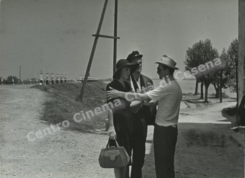 Osvaldo Civirani, "Ossessione" di Luchino Visconti: Clara Calamai, Massimo Girotti, Luchino Visconti, 1943, CC BY-NC-ND