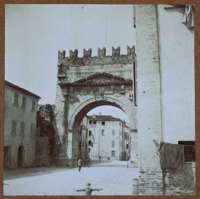 Anonimo, Rimini, 1904, gelatina ai sali  d’argento/ carta, CC BY-NC-ND